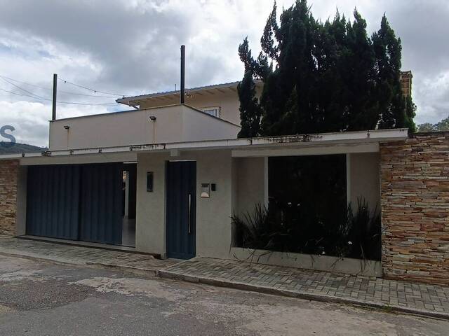 Casa para Venda em Ouro Preto - 2