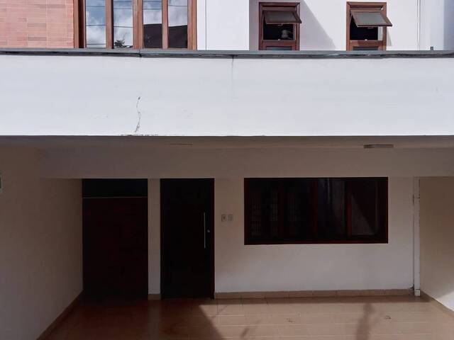 #85 - Casa para Venda em Ouro Preto - MG